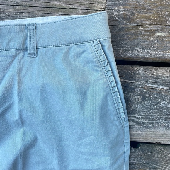 Lane Bryant Womens  Pocket Mid Rise Classy Flat Front Chino Shorts 20 - Picture 2 of 6